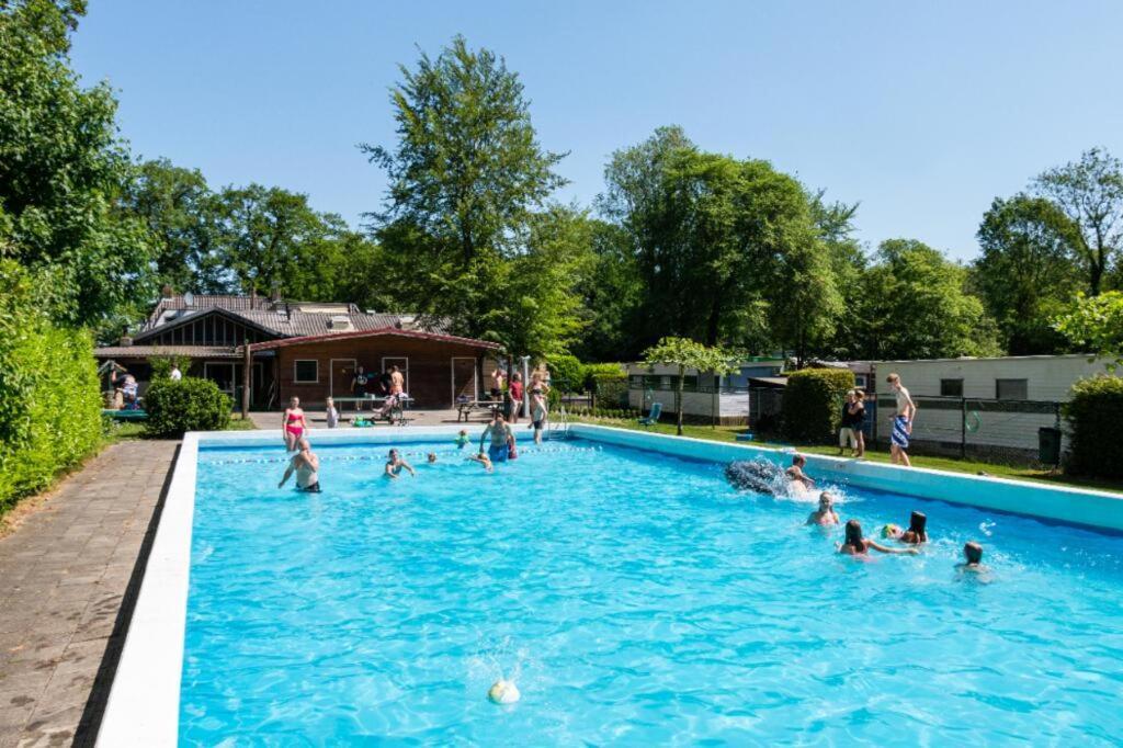 Luxe Safaritent Medley 5 persoons op Camping Rijsterbos Buitenkant foto